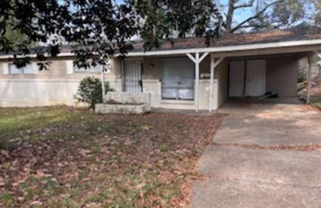 1374 Dianne Dr - 1374 Dianne Drive, Jackson, MS 39204