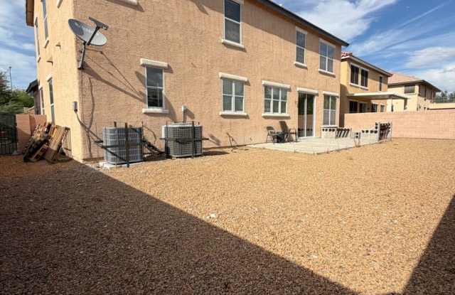 AMERICANA Property Mgmt - Large 4 beds, 2 story home in NLV gated community. Gallery 4