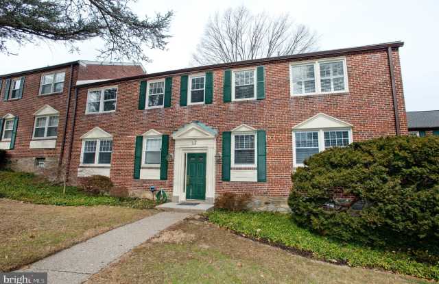 500 E LANCASTER Avenue photos photos