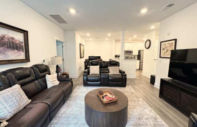 1018 Vanderbergh Boulevard Gallery 3