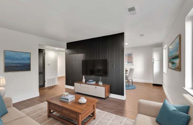 8 Bordeaux Dr Gallery 2