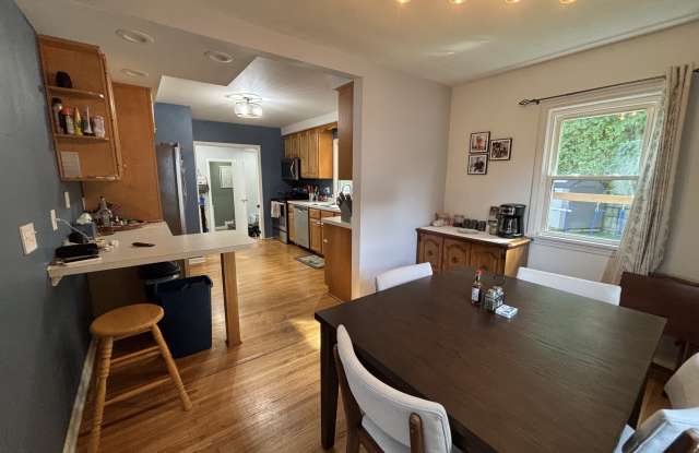 665 Tarrington Rd - Main Gallery 2