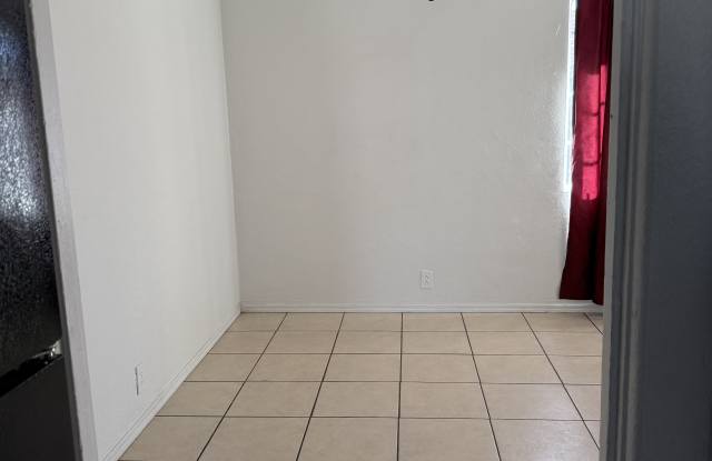 1813 N 18th St photos photos
