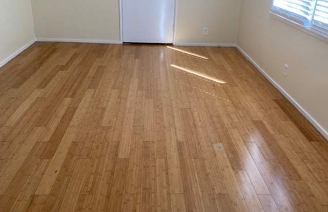4960 Kester Avenue Gallery 2