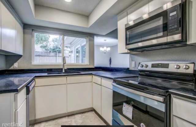 735 Baruna Cir - 735 Baruna Circle, Garland, TX 75043