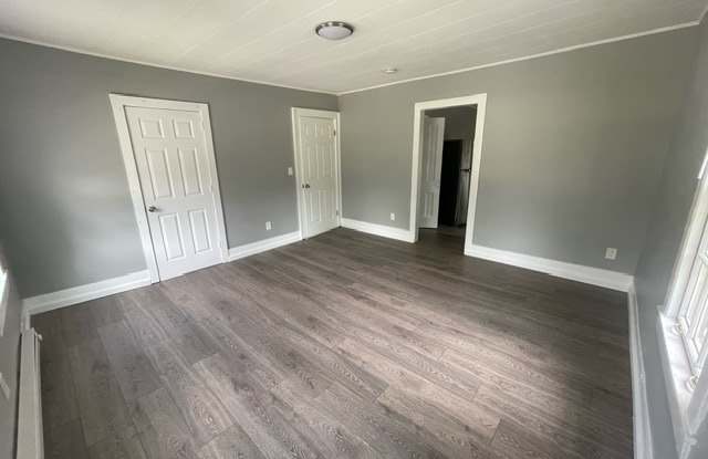 5 Pearl Street - 2 photos photos