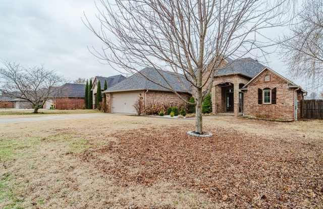 602 SW Barn Valley Road photos photos