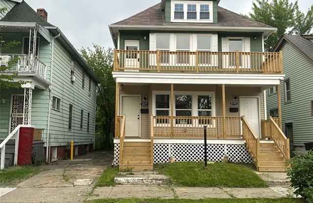 5775 Holcomb Street photos photos
