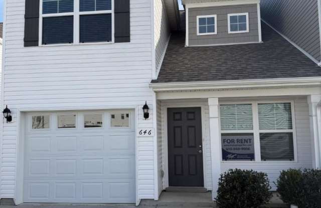 646 Hamilton Crossings photos photos