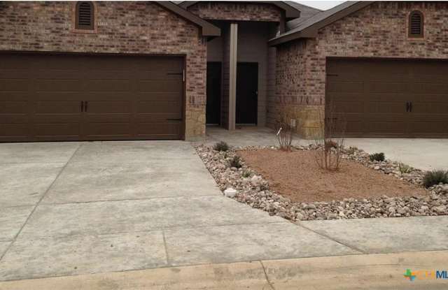 1055 Carolyn Cove photos photos