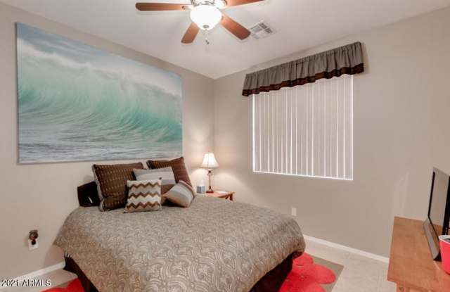 13546 W Port Royale Ln Gallery 3
