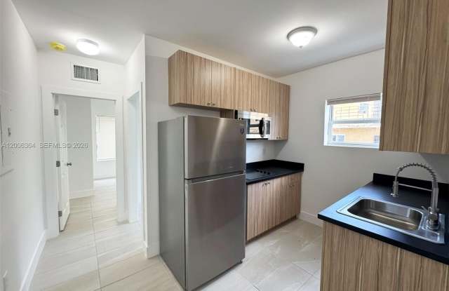 1631 NW 3 St photos photos