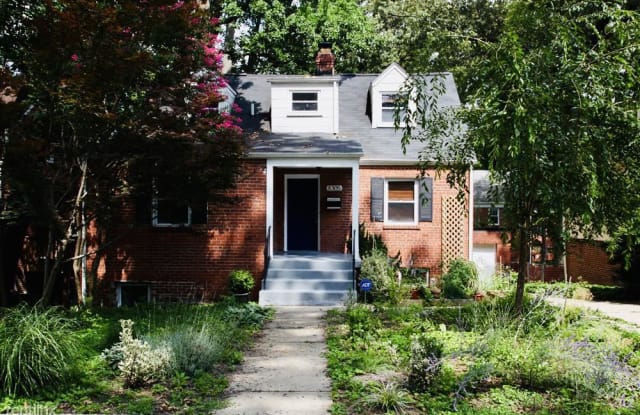 8305 Greenwood Ave Unit 2 - 8305 Greenwood Avenue, Silver Spring, MD 20912