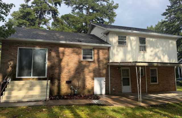 Beautiful 4-Bedroom Home in East Charlotte! Gallery 3