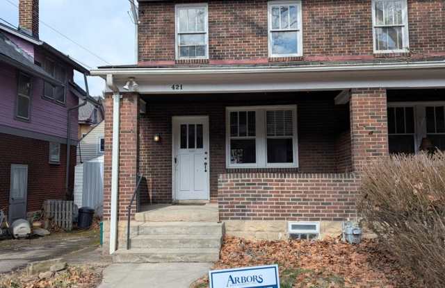 3 Bedroom 1 Bathroom Left Side Duplex (Regent Square) Gallery 1