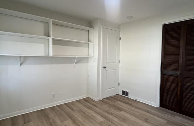 331 N Ferry St photos photos