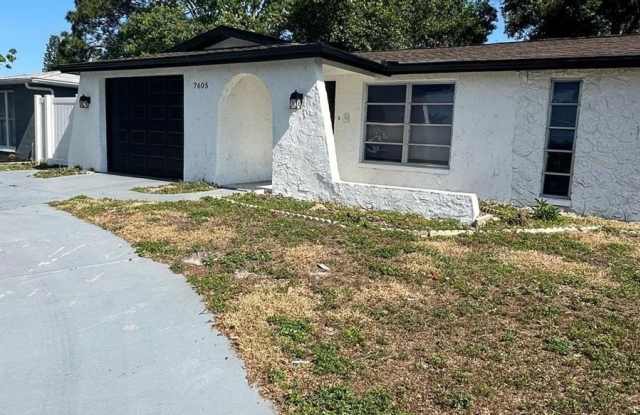 7605 EMBASSY BOULEVARD photos photos