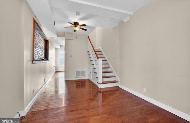 112 E ALLEN Street Gallery 3