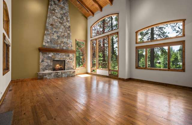 Golf Course Property Located on the 13Th Green Gallery 4