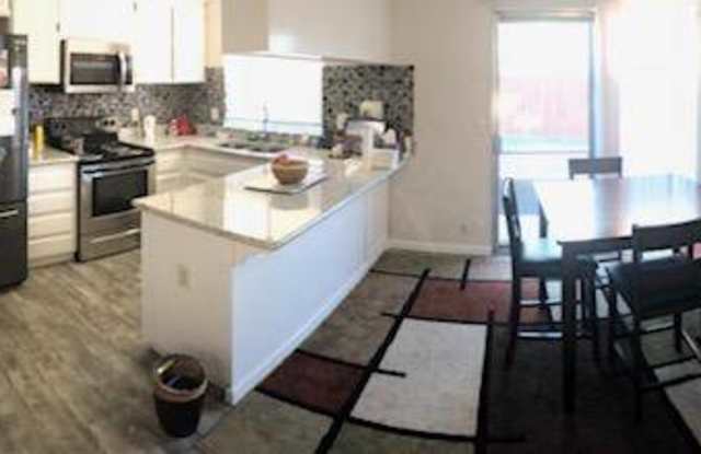 478 Nightingale Street photos photos