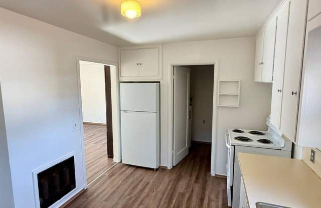 2033 Reclamation Avenue | 2 Bedroom, 1 Bath Home with Detached Garage Gallery 3