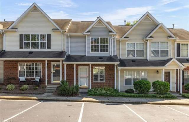 49 Tannenbaum Circle - 49 Tannenbaum Circle, Greensboro, NC 27410