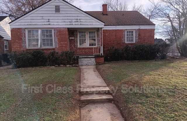 2200 Hardin Dr photos photos