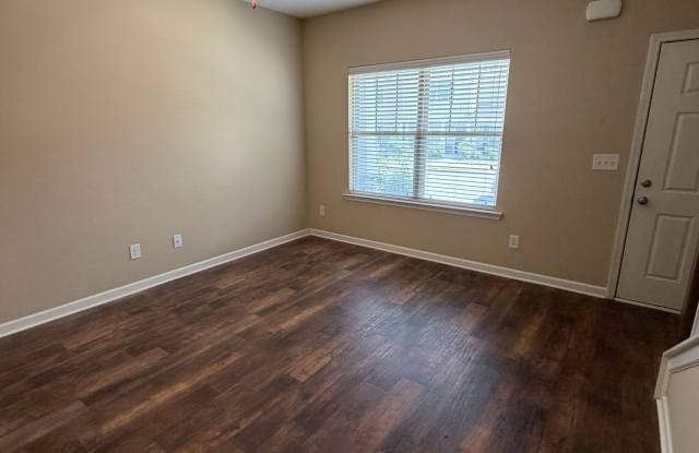 1721 Sprucedale Drive - 1 Gallery 2