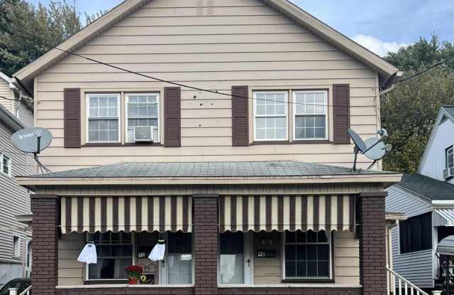 98 Pine Street photos photos