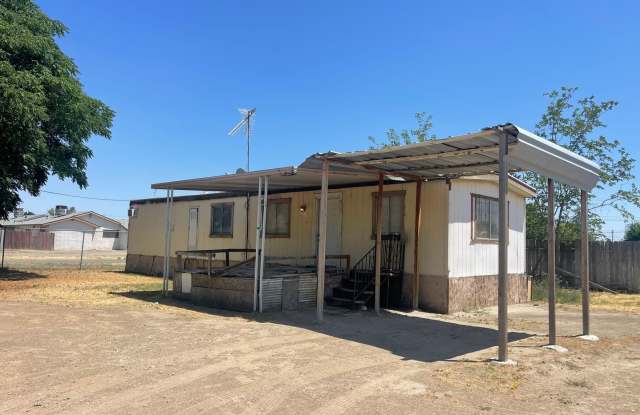 Manufactured home for rent. photos photos