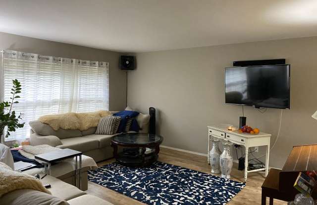 10245 Mirabel Ln. Gallery 4