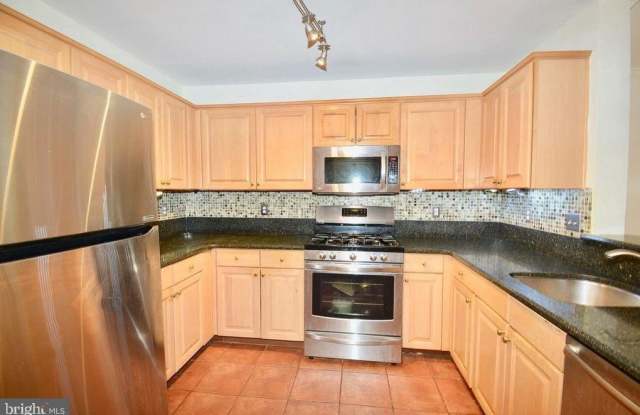 4323 RUNABOUT Lane Gallery 3
