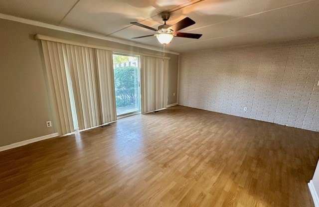 1133 Royal Saint George Drive Gallery 4