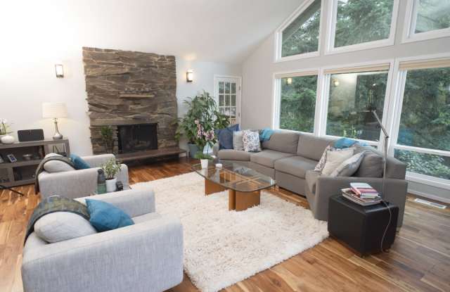 6 Westridge Drive Gallery 4