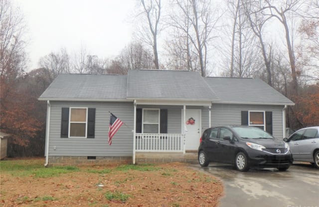 2448 Saluda Drive - 2448 Saluda Drive, Gastonia, NC 28054