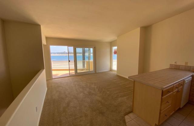 2976 1/2 Bayside Walk Gallery 3