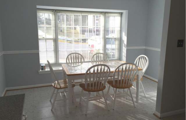 5416 HELM COURT Gallery 3