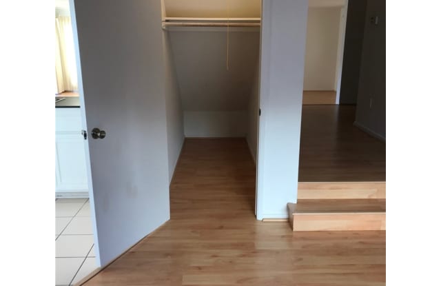 6920 Verde Ridge Road Gallery 3