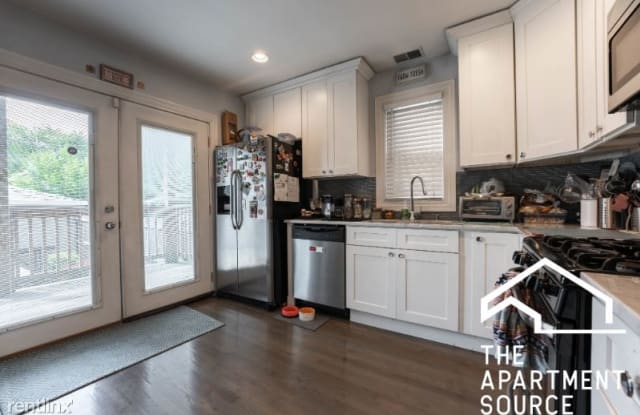 2651 W Armitage Ave 1 - 2651 W Armitage Ave, Chicago, IL 60647