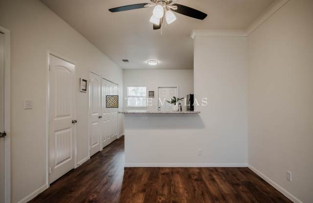 208 Vista Alta St Gallery 1