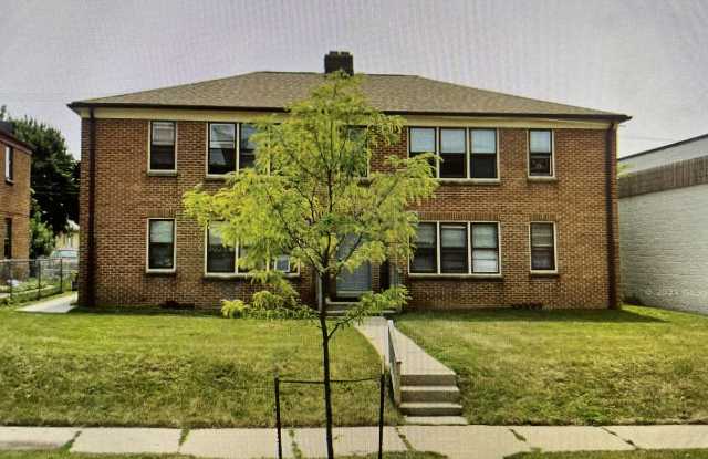 5615 W Wisconsin Ave photos photos