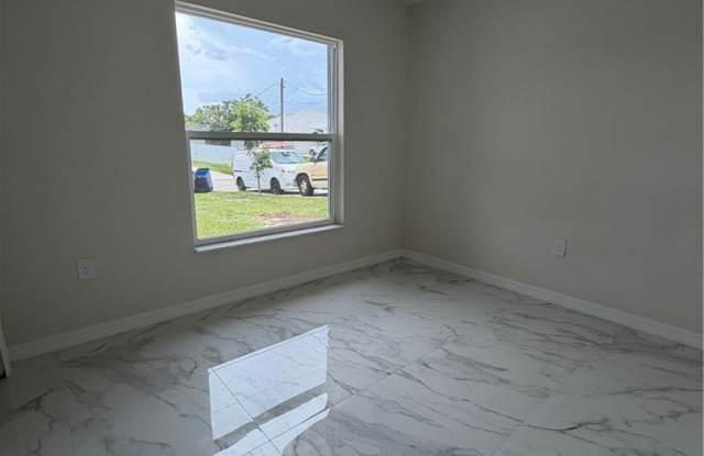 4715 26th Street SW Gallery 3