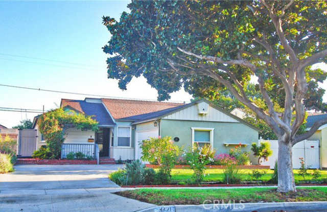 4421 Highgrove Avenue Gallery 1