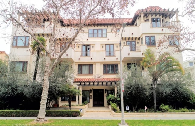 140 S Oakhurst Drive - 140 South Oakhurst Drive, Beverly Hills, CA 90212