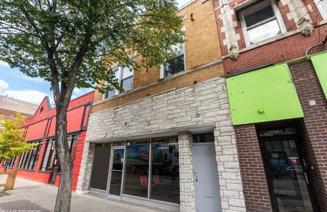 3218 W Lawrence Avenue photos photos