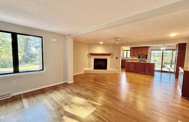 19699 N SNOW HILL MANOR Road Gallery 3