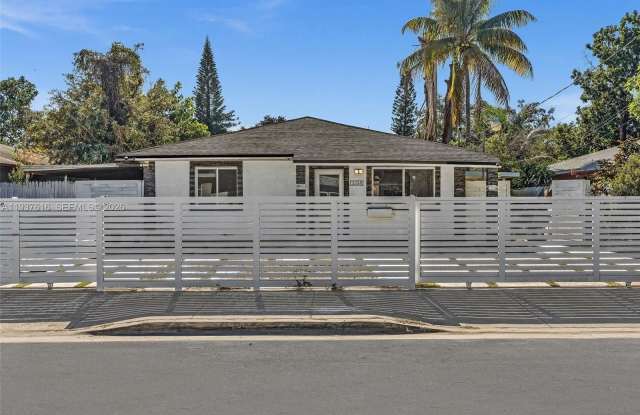 3354 NW 50th St photos photos