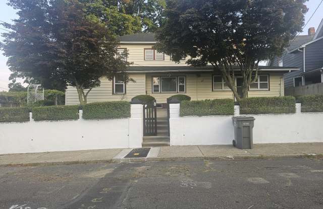 8 Cliff Street - 8 Cliff Street, Naugatuck, CT 06770