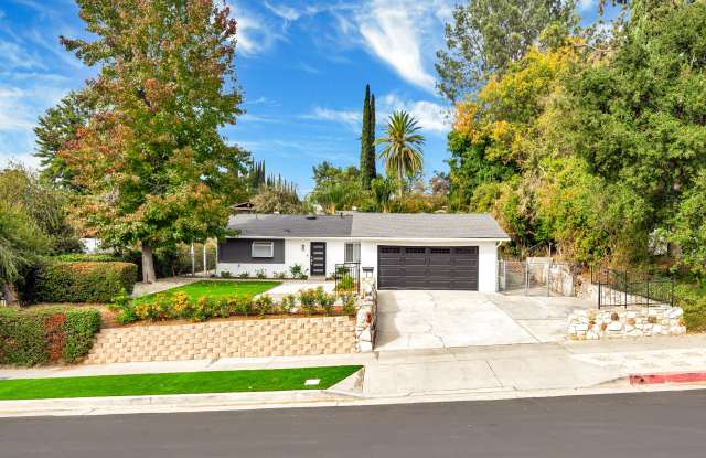 20619 Clark St photos photos