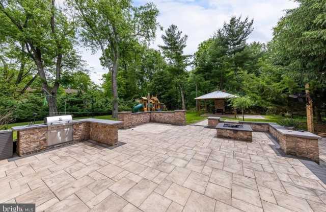 1960 CARDINAL LAKE DRIVE Gallery 2